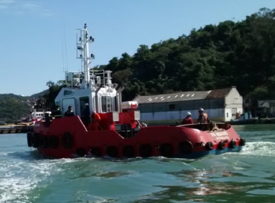 Rebocador Empurrador